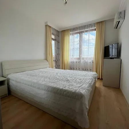 Apartment Lovely And Nice Furnished 3 In Fregata *