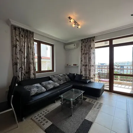 Lovely And Nice Furnished 3 In Fregata *