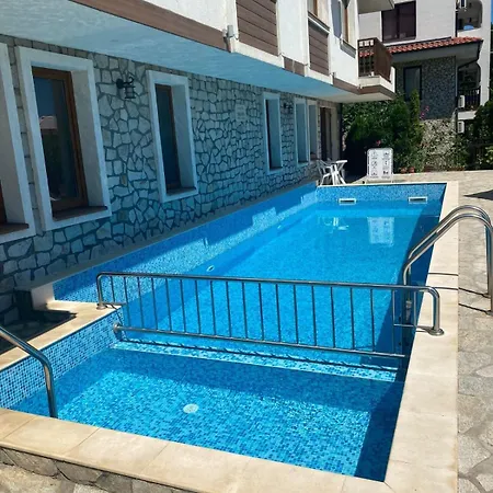 Lovely And Nice Furnished 3 In Fregata *